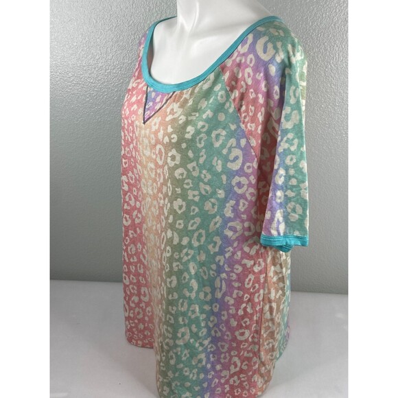 Bibi Women XL Rainbow Leopard Print Top T Shirt Multi Color Casual NWT - Picture 4 of 8
